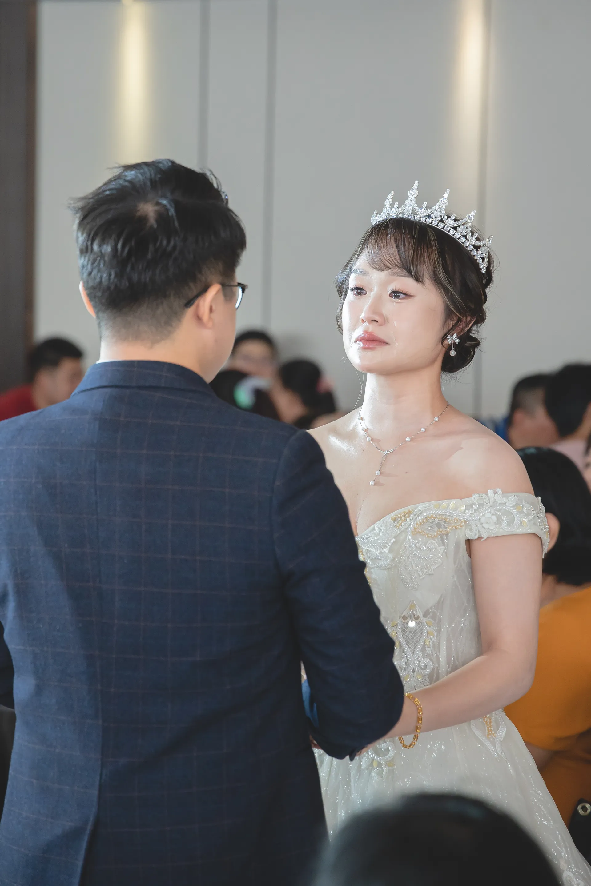 An emotional exchange of vows 0
